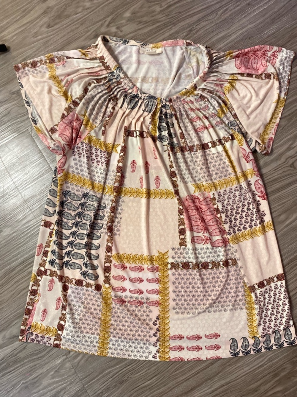💖Boho Style&Co Blouse Ruffle Scoop Neck Flowy Top Cream Pink Size L